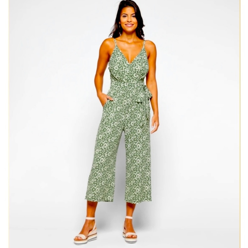 StitchFix- Kaileigh Rica Knit Crop
Jumpsuit/Romper